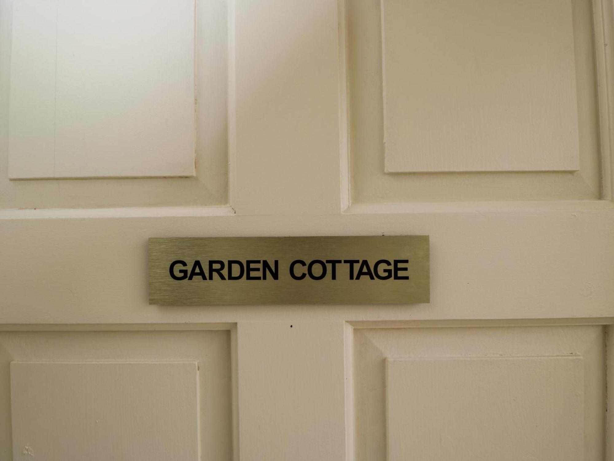 Garden Cottage Acton Turville Luaran gambar